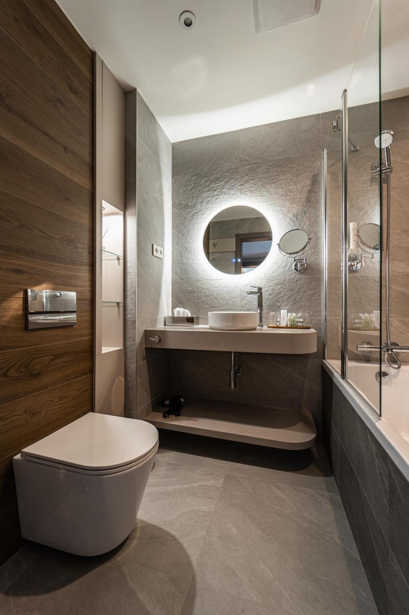 Rokusfalvy Borhotel Es Fogado Etyek Buitenkant foto
